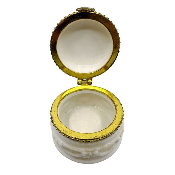 Vintage Floral Porcelain Trinket / Pill Box - Picture 4 of 6